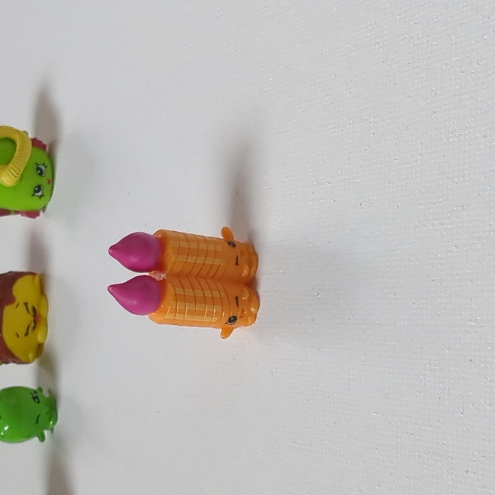 Shopkins Set - Picture 7 of 7
